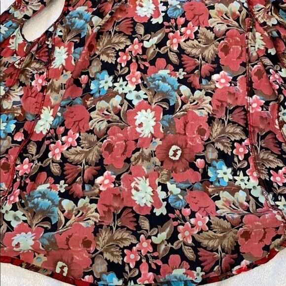 Glamorous red floral collared button up tank top | Sz XS - Picture 6 of 7